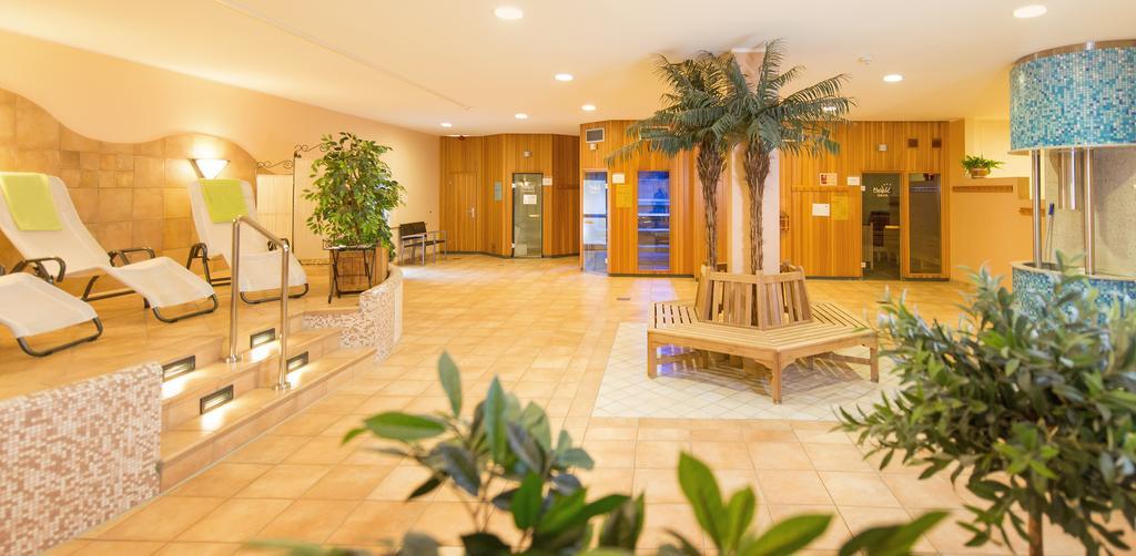 Maifeld Sport- Und Tagungshotel Werl Dış mekan fotoğraf